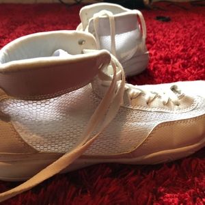 V-Ro High Top Cheer Sneakers (with drawstring bag)